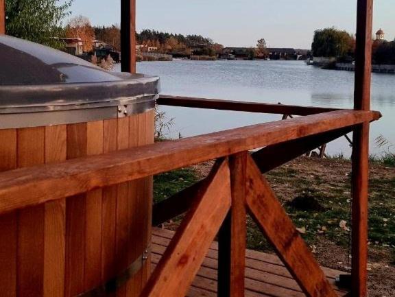 У Дачі Для Своїх Guest House Novyye Bezradichi Exterior photo